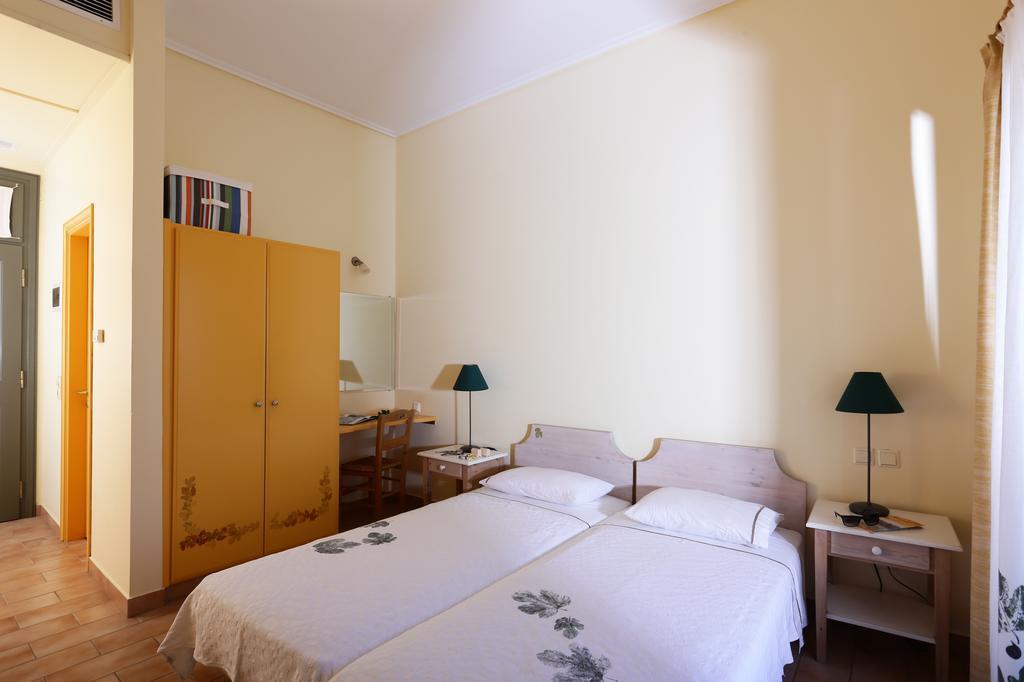 Eleonas Hotel Rovies Room photo